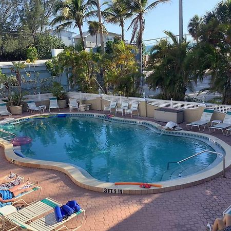 Tortuga Inn Beach Resort Unit #229 Bradenton Beach Exterior photo