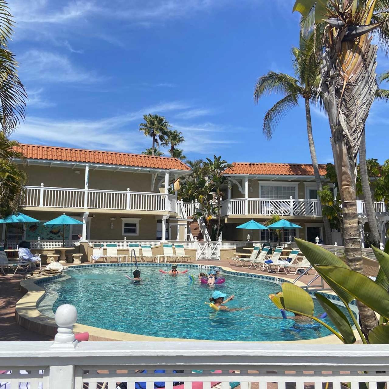 Tortuga Inn Beach Resort Unit #229 Bradenton Beach Exterior photo